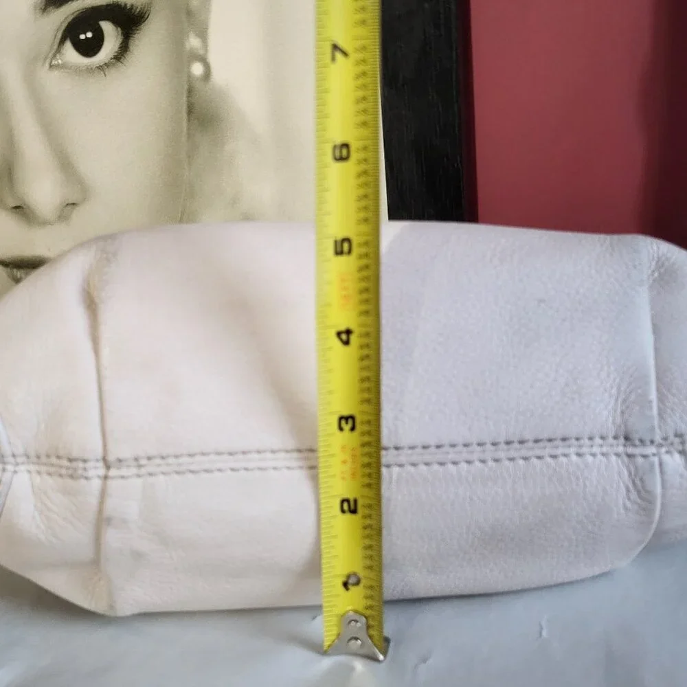 VINTAGE MICHAEL KORS PEBBLED CREAM LEATHER SHOULDER BAG